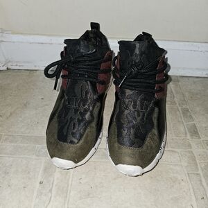 Mix No. 6 Black and Olive Sneakers